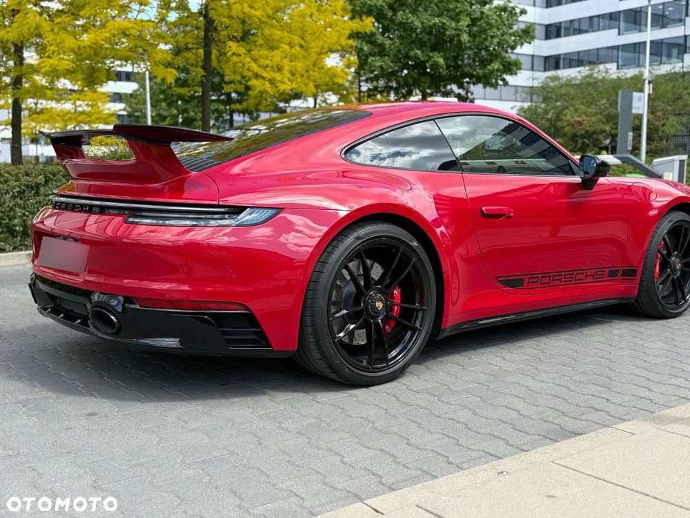 Porsche 911 Carrera GTS - 7