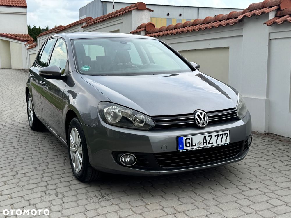 Volkswagen Golf - 25