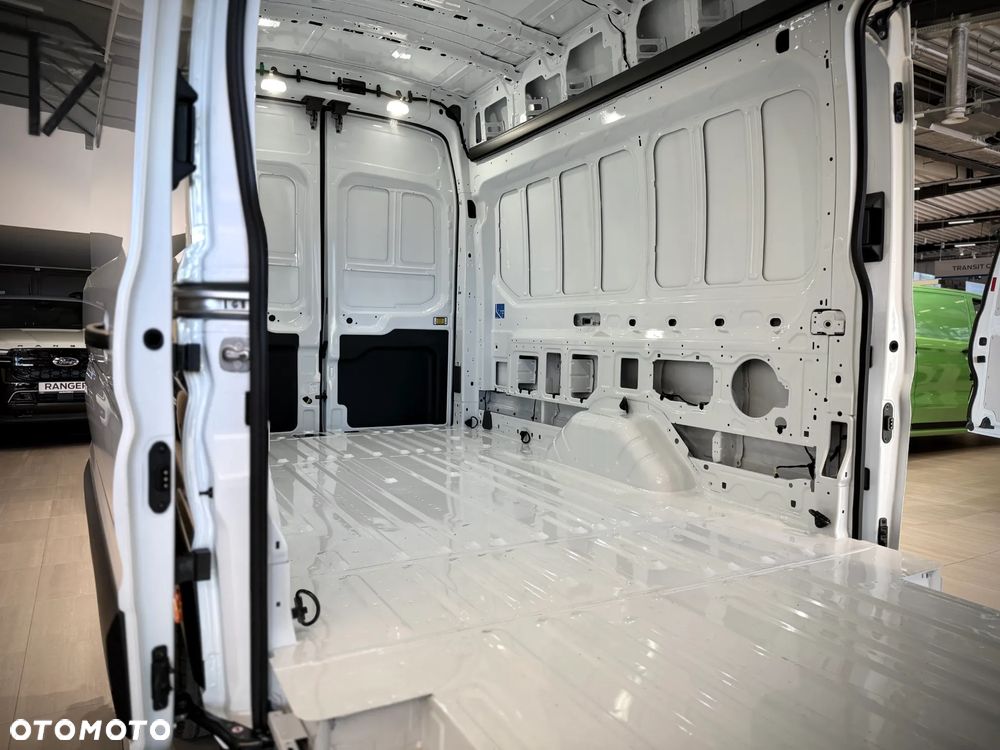 Ford Transit - 15