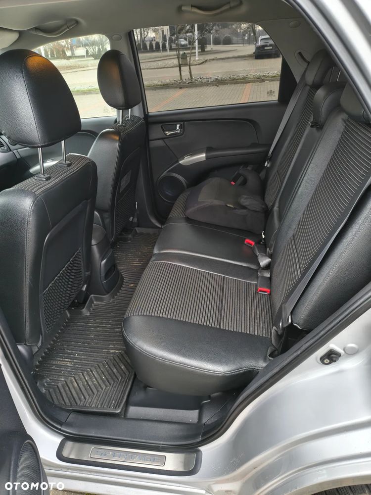 Kia Sportage 2.0 CRDI 4WD Champ - 10