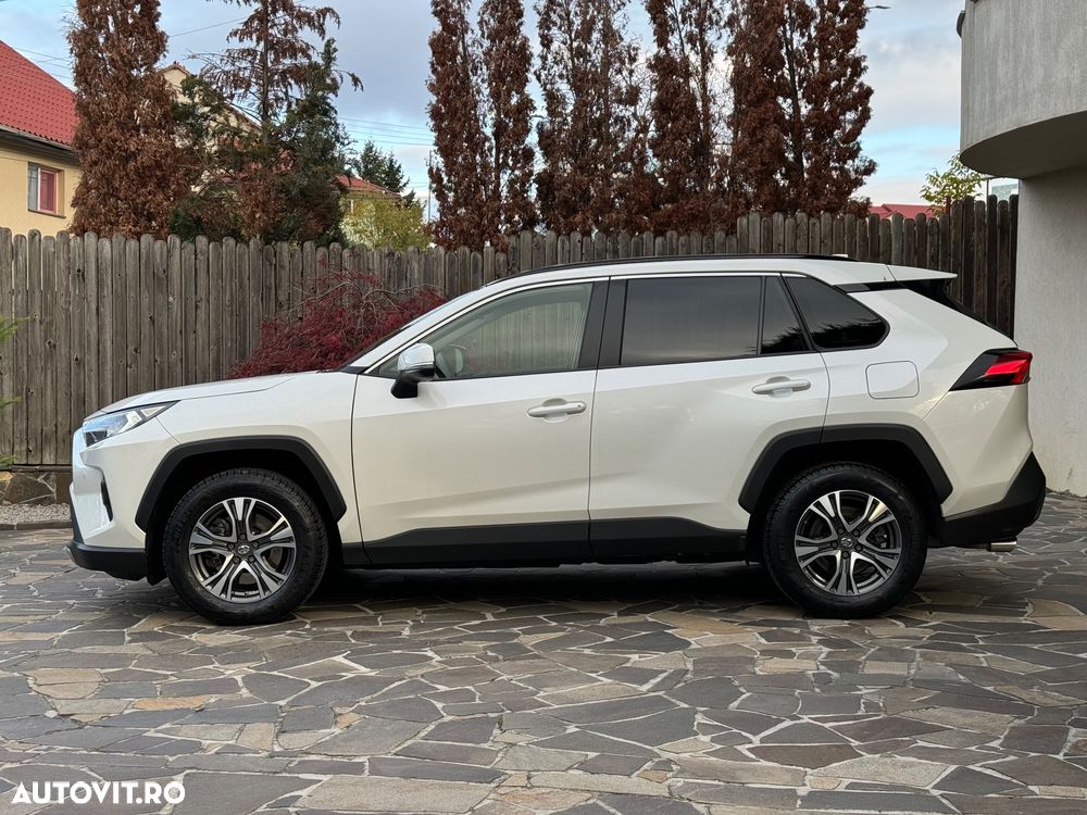 Toyota RAV4 - 5