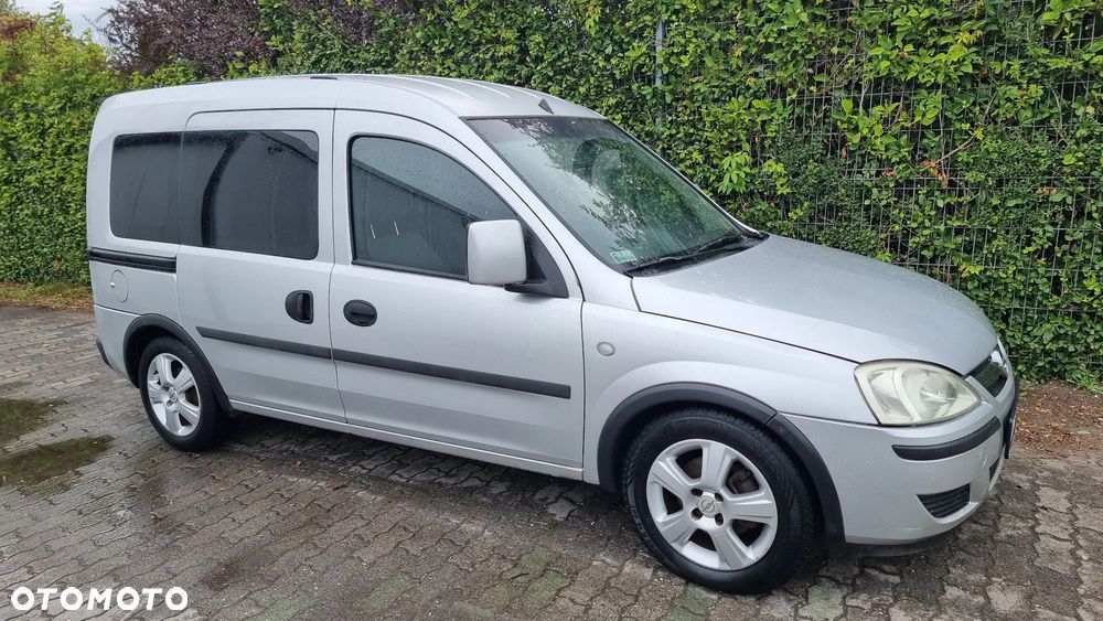 Opel Combo Tour Comfort - 24