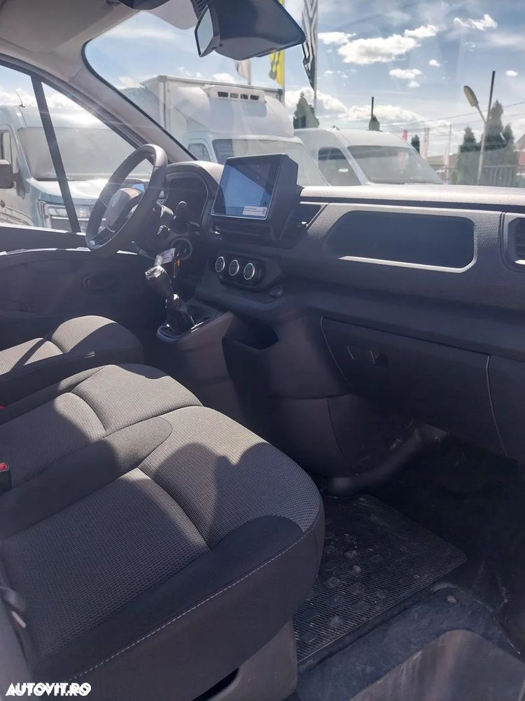 Renault Trafic 2.0 Blue dCi 110 S&S L2 8+1 Life - 14