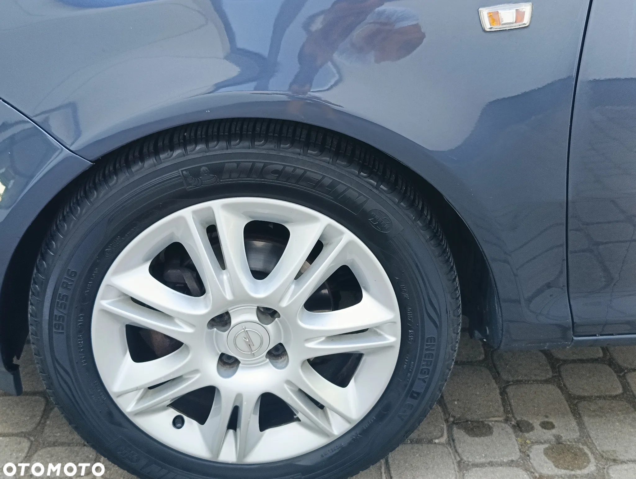Opel Corsa 1.4 16V Edition - 12
