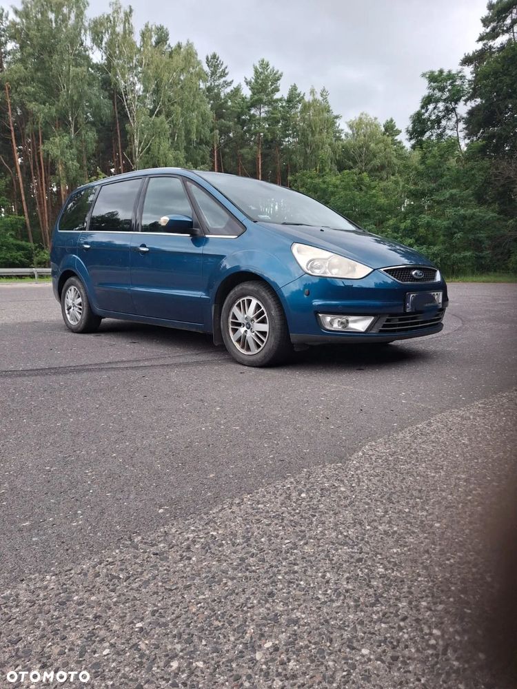 Ford Galaxy 2.0 Ghia - 16