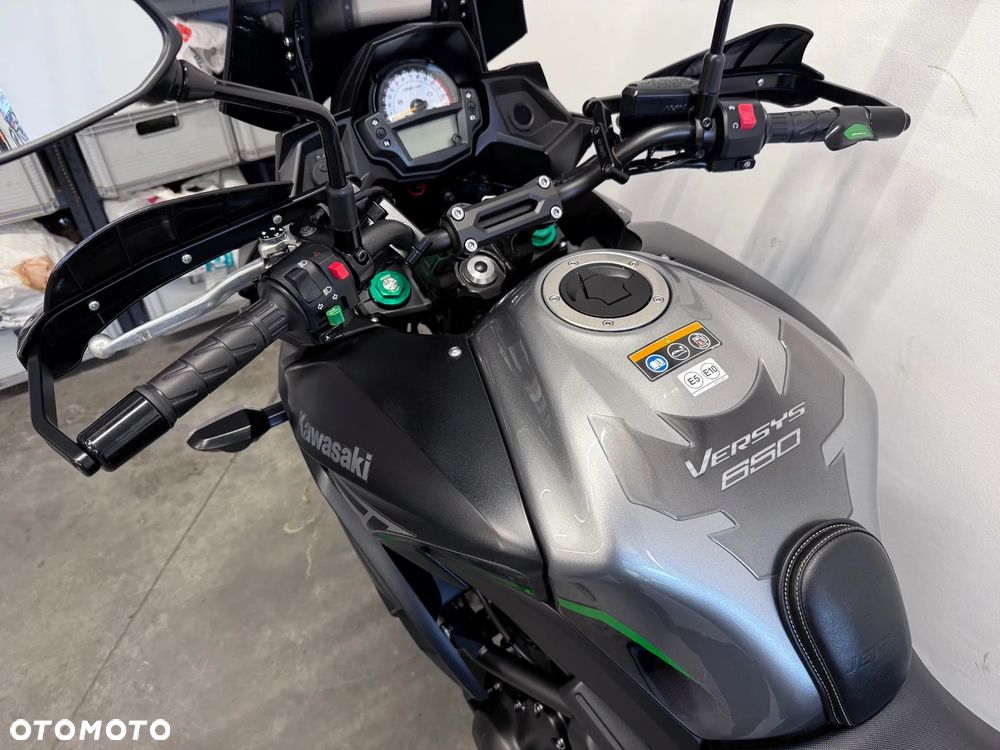 Kawasaki Versys 650 - 20