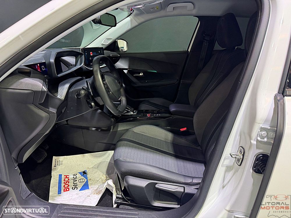 Peugeot 2008 1.2 PureTech Allure Pack EAT8 - 14