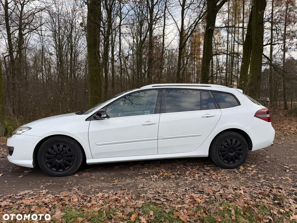 Renault Laguna 2.0 dCi NervaSport ESM - 11