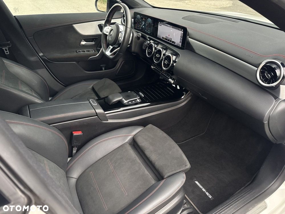 Mercedes-Benz CLA - 22
