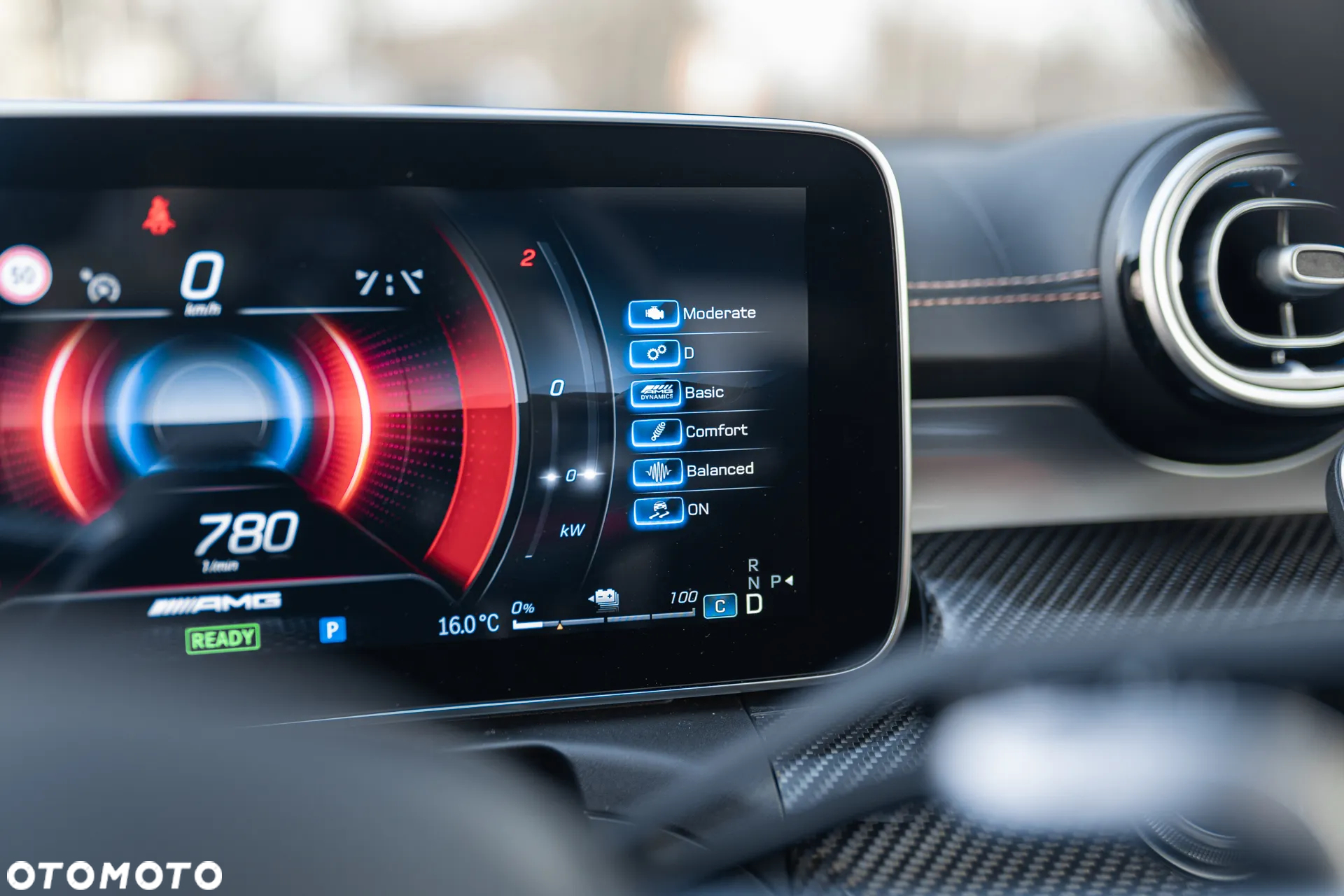 Mercedes-Benz Klasa C AMG 63 S E Performance PHEV 4-Matic - 32