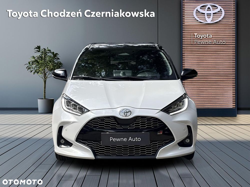 Toyota Yaris Hybrid 1.5 GR Sport - 10
