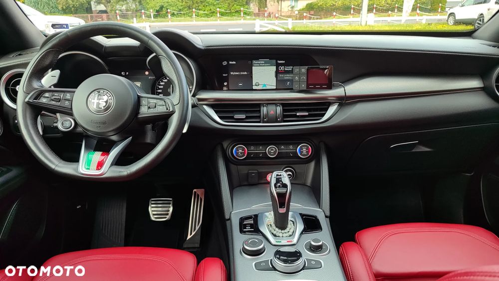 Alfa Romeo Stelvio 2.0 Turbo Veloce Q4 - 24