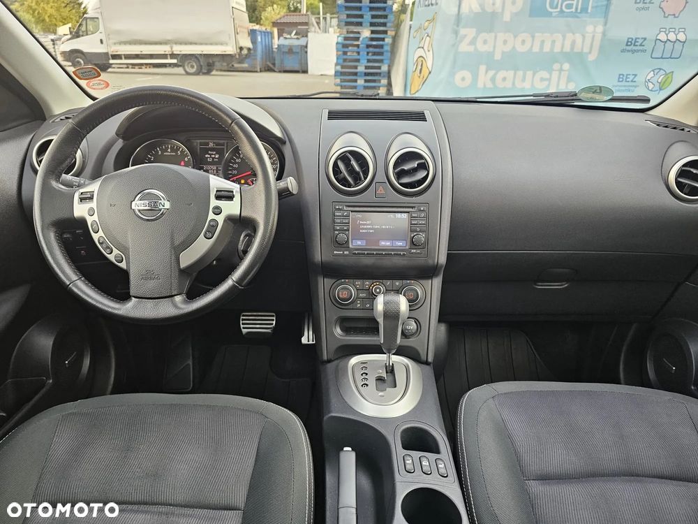 Nissan Qashqai 2.0 Tekna CVT - 24