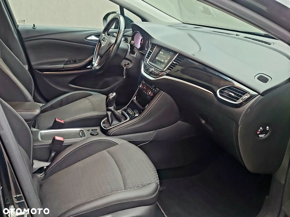 Opel Astra 1.4 Turbo Start/Stop Business - 17