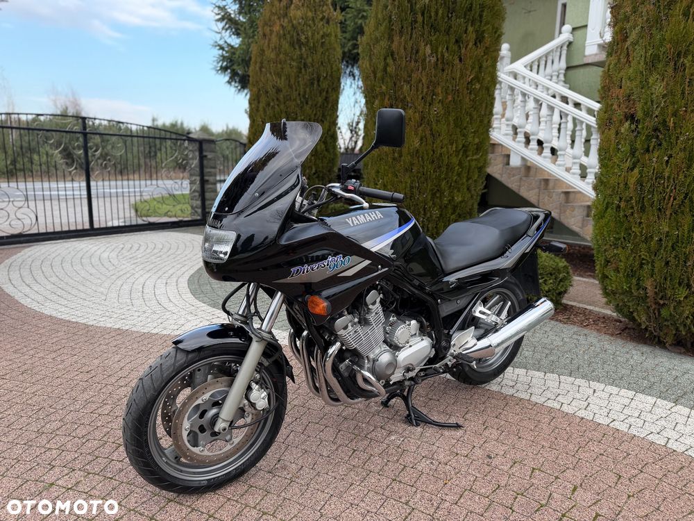 Yamaha XJ - 28