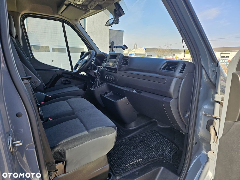 Renault Master - 10