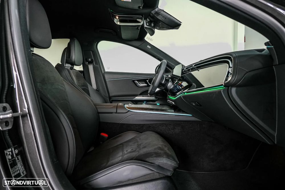 Mercedes-Benz E 220 d 9G-TRONIC AMG Line NIGHT Edition - 13