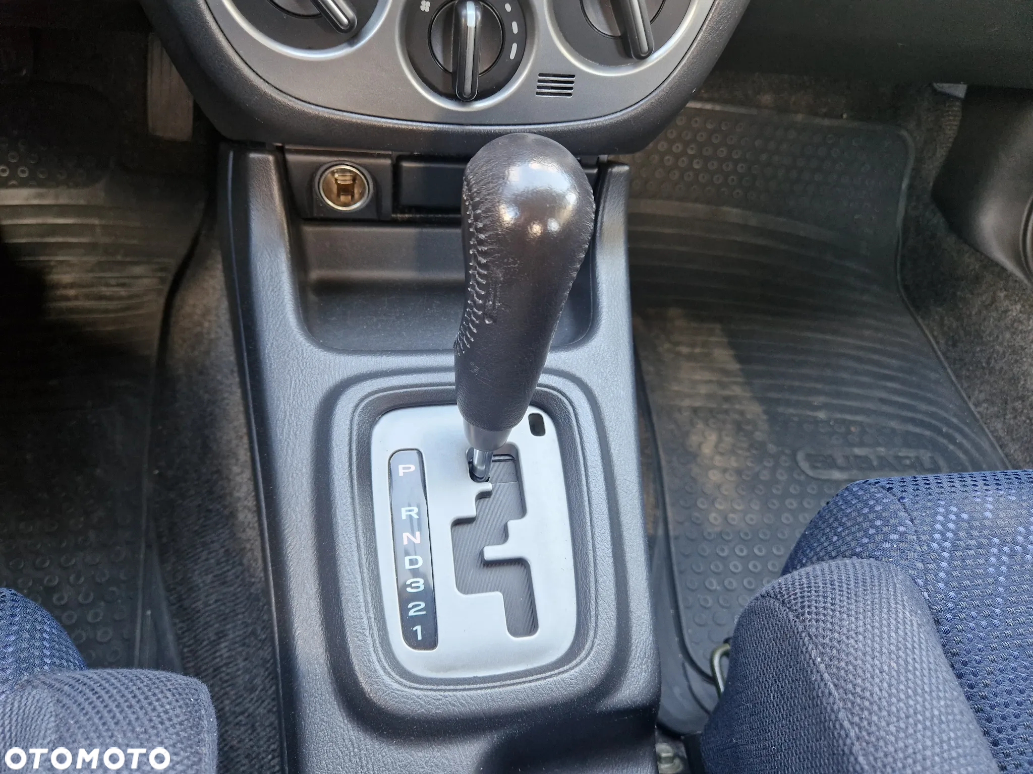 Subaru Impreza - 16