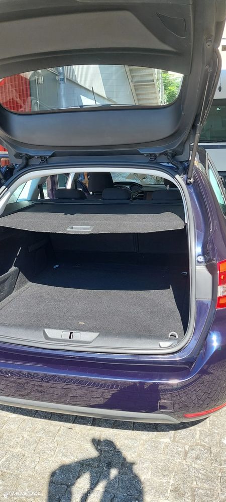 Peugeot 308 1.2 PureTech Allure Pack - 12