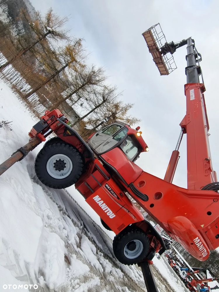 Manitou MRT3255+ PRIVILAGE Ładowarka Teleskopowa 32metry 5630 mtg Kosz (Pilot 2 funkcje) Wciągarka hydr. Widły. Jak Nowa z Norwegii! 2017r. KLIMA Webasto post. Kamera DEKRA 2026r. Po serwisach 100h temu! skręt 4 koła. Auto-poziomowanie! jazda szybka wolna. Zero luzów wycieków! - 13