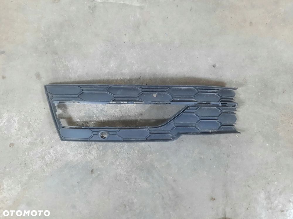 KRATKA ZDERZAKA LEWY PRZÓD SKODA OCTAVIA IV 4 5E3807681C - 2