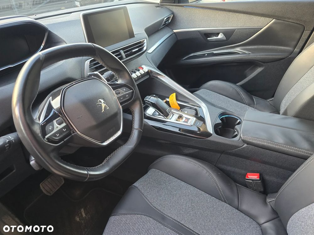 Peugeot 5008 - 6