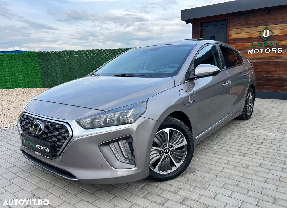 Hyundai IONIQ 1.6 GDI Premium - 1