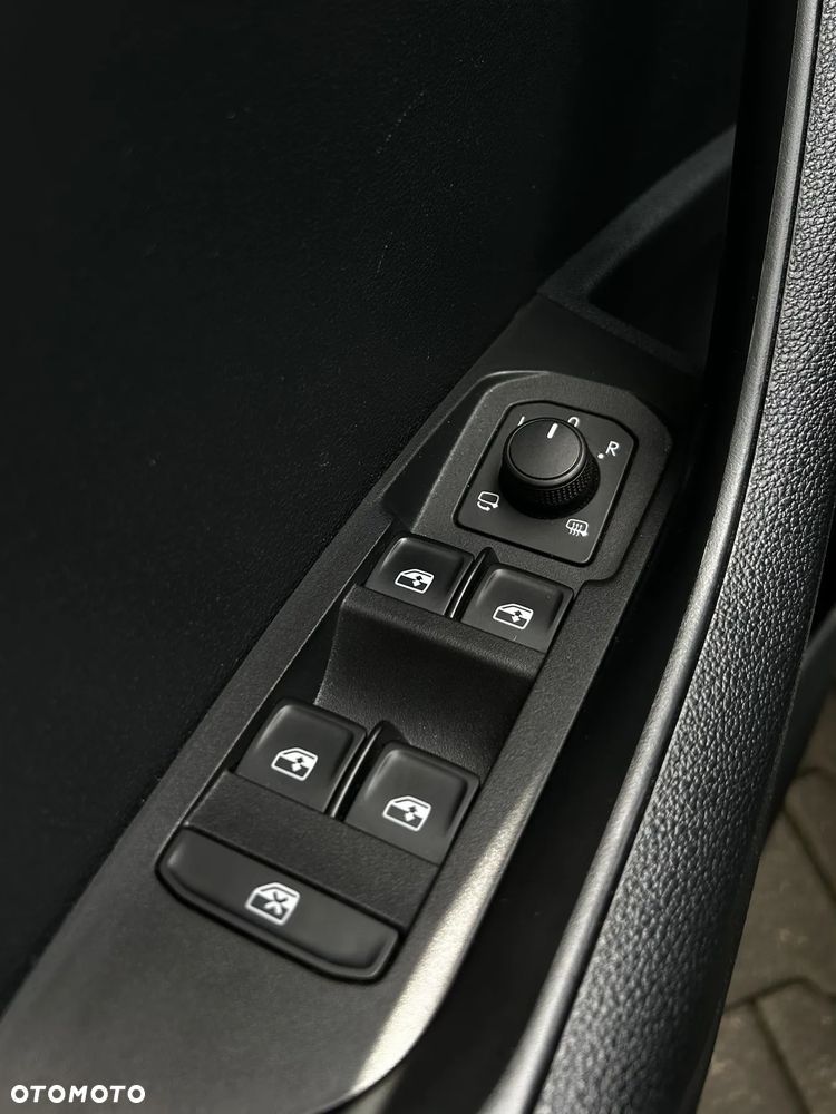 Skoda Karoq 1.0 TSI 4x2 Ambition - 24