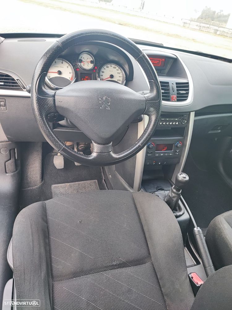 Peugeot 207 1.4 16V Sport - 8