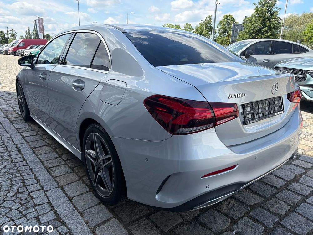 Mercedes-Benz Klasa A 180 AMG Line 7G-DCT - 6