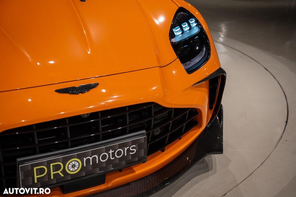 Aston Martin V8 Vantage - 6