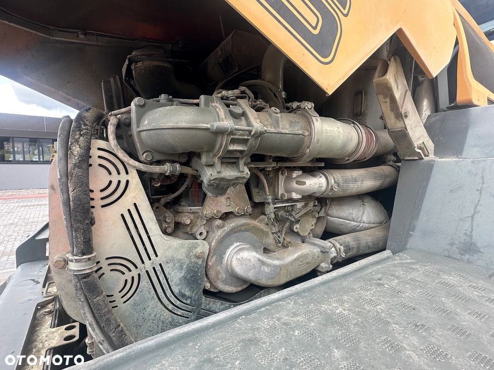 Liebherr L556 - 10
