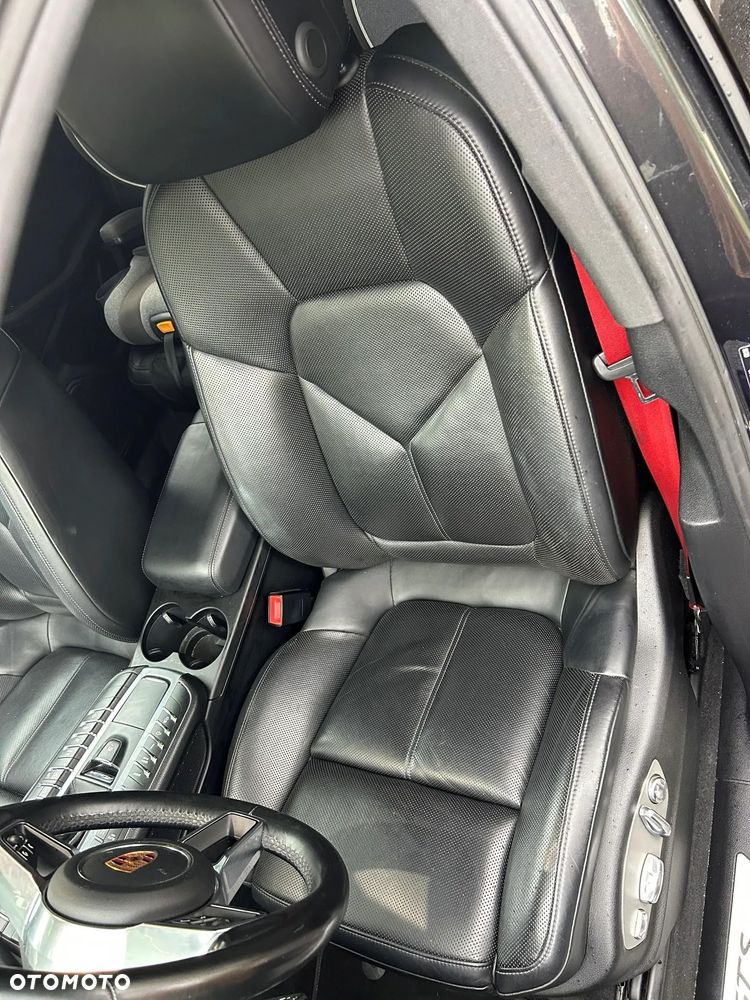 Porsche Macan Standard - 13