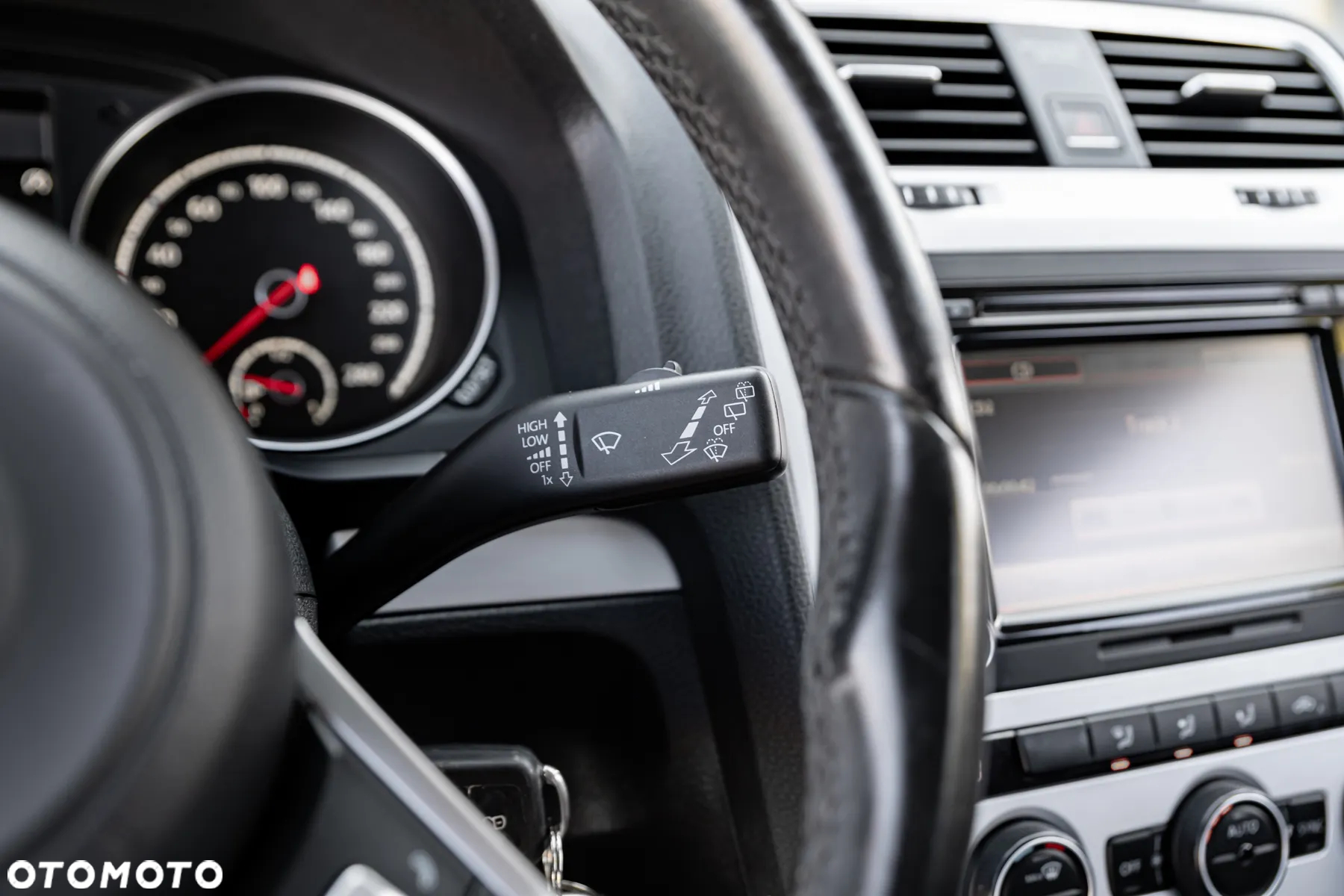 Volkswagen Scirocco 2.0 TSI (BlueMotion Technology) - 33