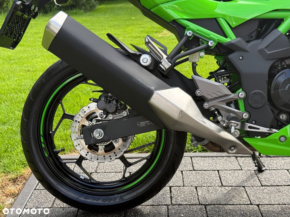 Kawasaki Ninja - 23
