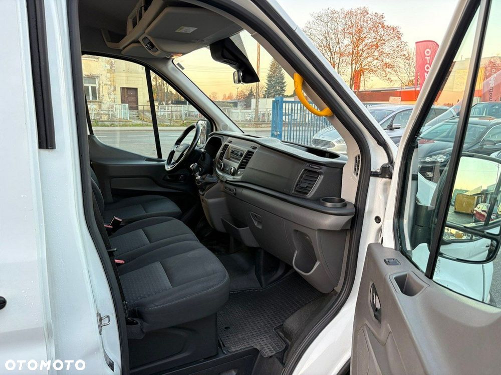 Ford Transit - 19