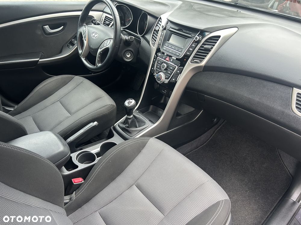 Hyundai i30 1.6 CRDI Style - 25