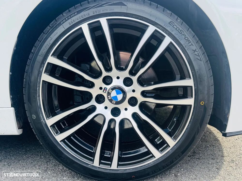 BMW 320 d Pack M - 17