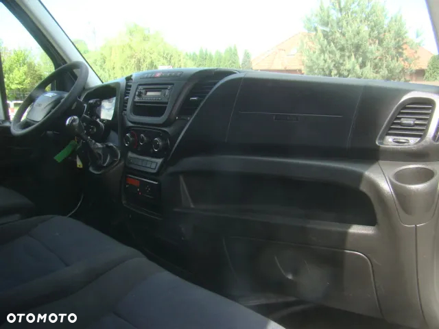 Iveco DAILY 35 S 16 REJESTRACJA NA 6-OSÓB SUPER NA KAMPERA - 14