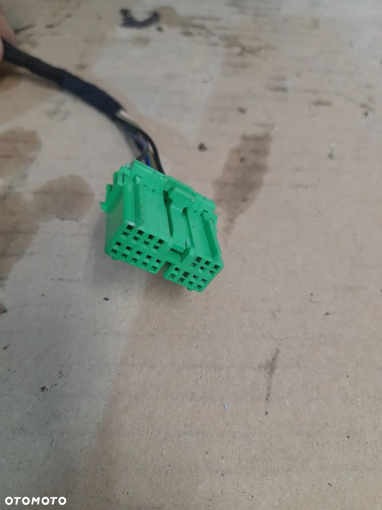 # LUSTERKO PRAWE 6 PIN VOLVO C30 MAT USZKODZONA OBUDOWA - 4