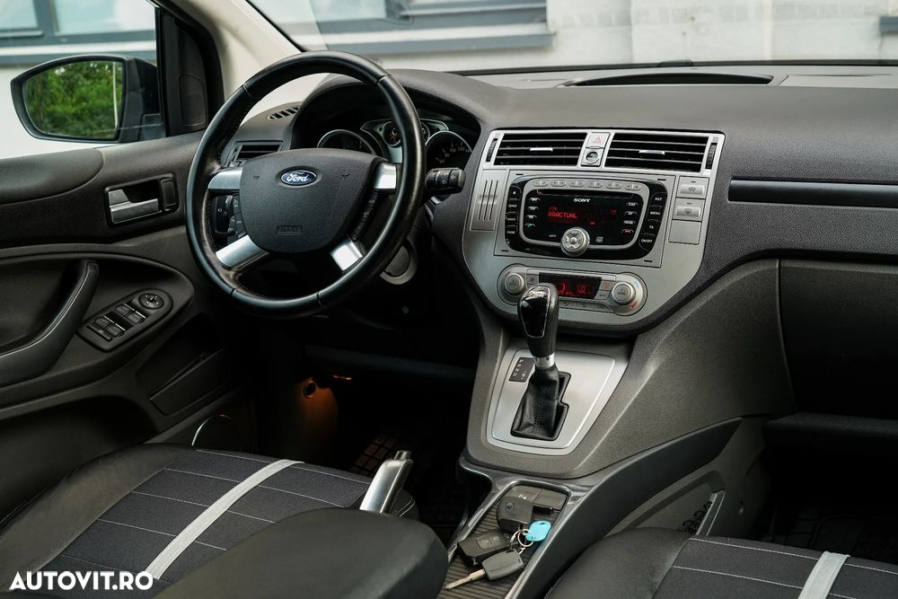 Ford Kuga 2.0 TDCi 4WD Powershift Titanium - 12