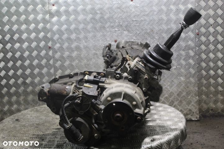 SKRZYNIA BIEGÓW  KIA SORENTO I 2.5CRDI U07G - 2