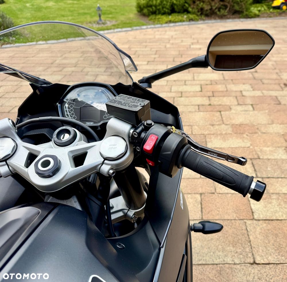 Triumph Daytona - 24