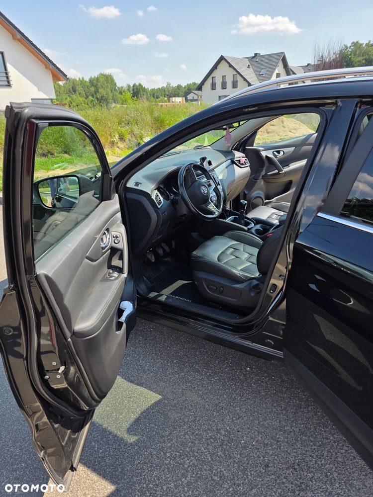 Nissan Qashqai 1.3 DIG-T Tekna - 12