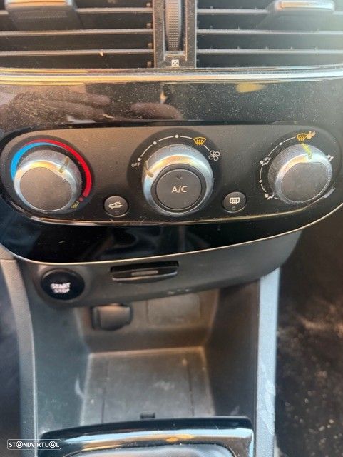 Renault Clio Sport Tourer Energy dCi 90 Business - 11