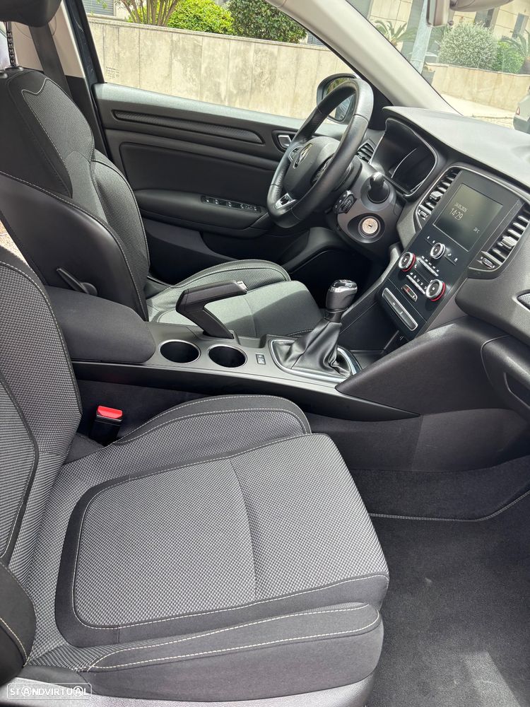 Renault Mégane Sport Tourer - 5