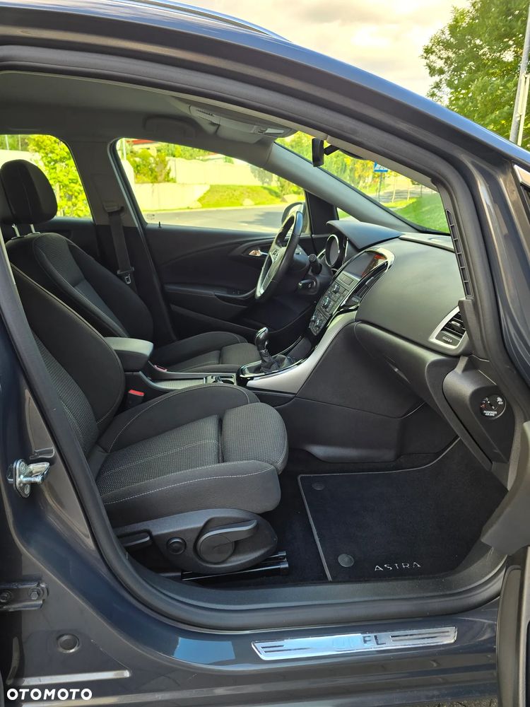 Opel Astra 1.6 CDTI Sport - 27