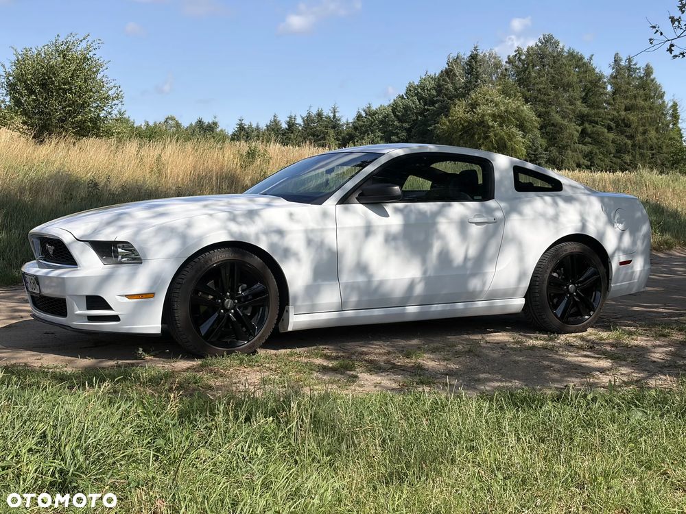 Ford Mustang 3.7 V6 - 24