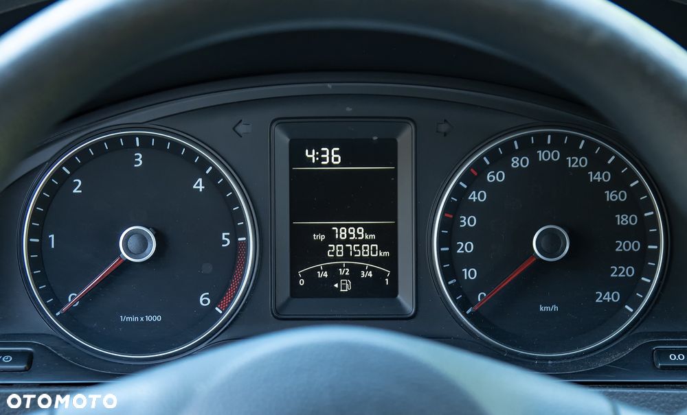 Volkswagen California - 24