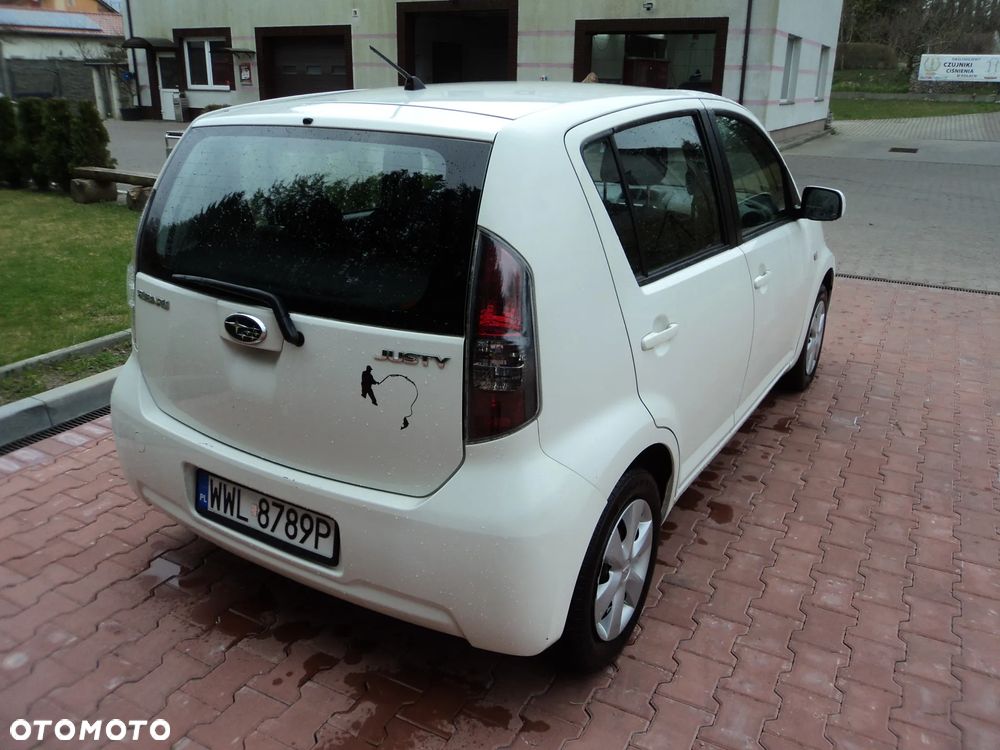 Subaru Justy - 3